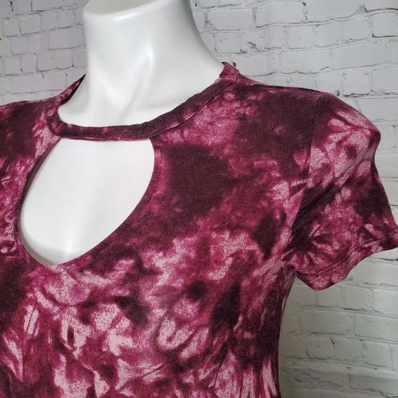 Mudd Tie Dye Maroon Fuschia Swing T-Shirt Size S - Picture 3 of 8